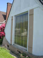 Living room window before work (347767 bytes)